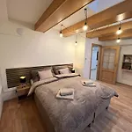 Nerudova Apartment *
