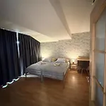 Nerudova Апартаменти *